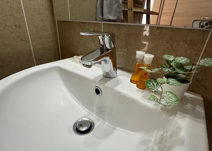 Nissi Escape - 5 Min Walk To Paradise アヤナパ