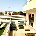 Nissi Escape - Short Walk To The