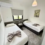 Appartamento Nissi Escape - Short Walk To The