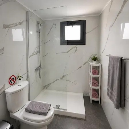 Nissi Escape - Short Walk To The