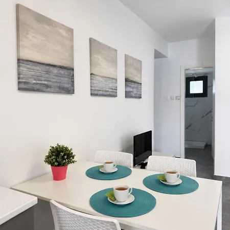 Nissi Escape - Short Walk To The * アヤナパ